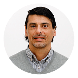 Dr. Gustavo Ferres